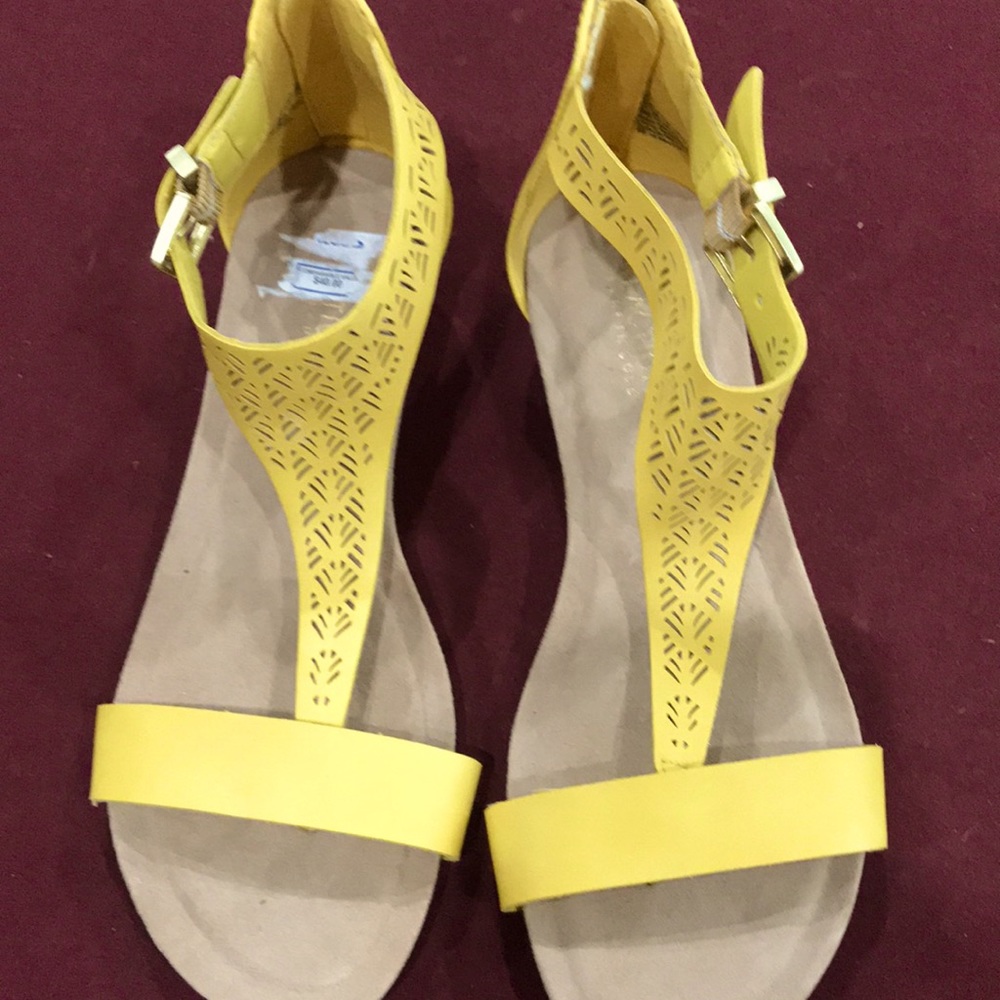 Kenneth Cole reaction sandals